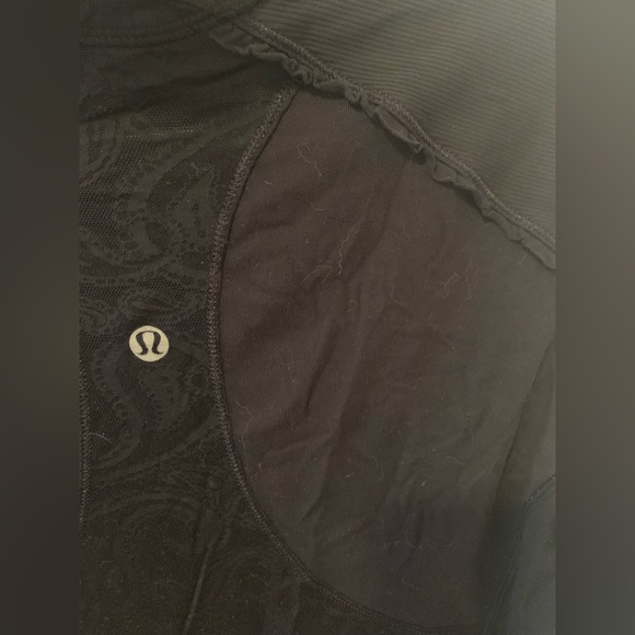 Lululemon half zip running shirt - Picture 4 of 7